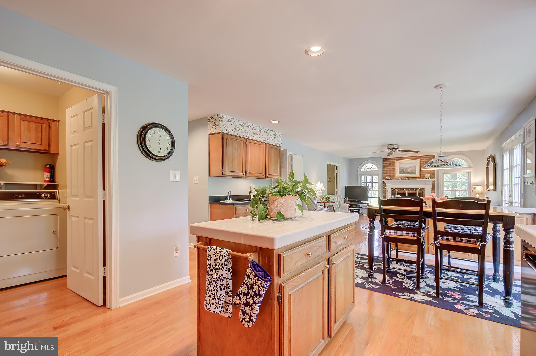 11972 Grey Squirrel Lane Reston, VA 20194 - Photo 18 of 70