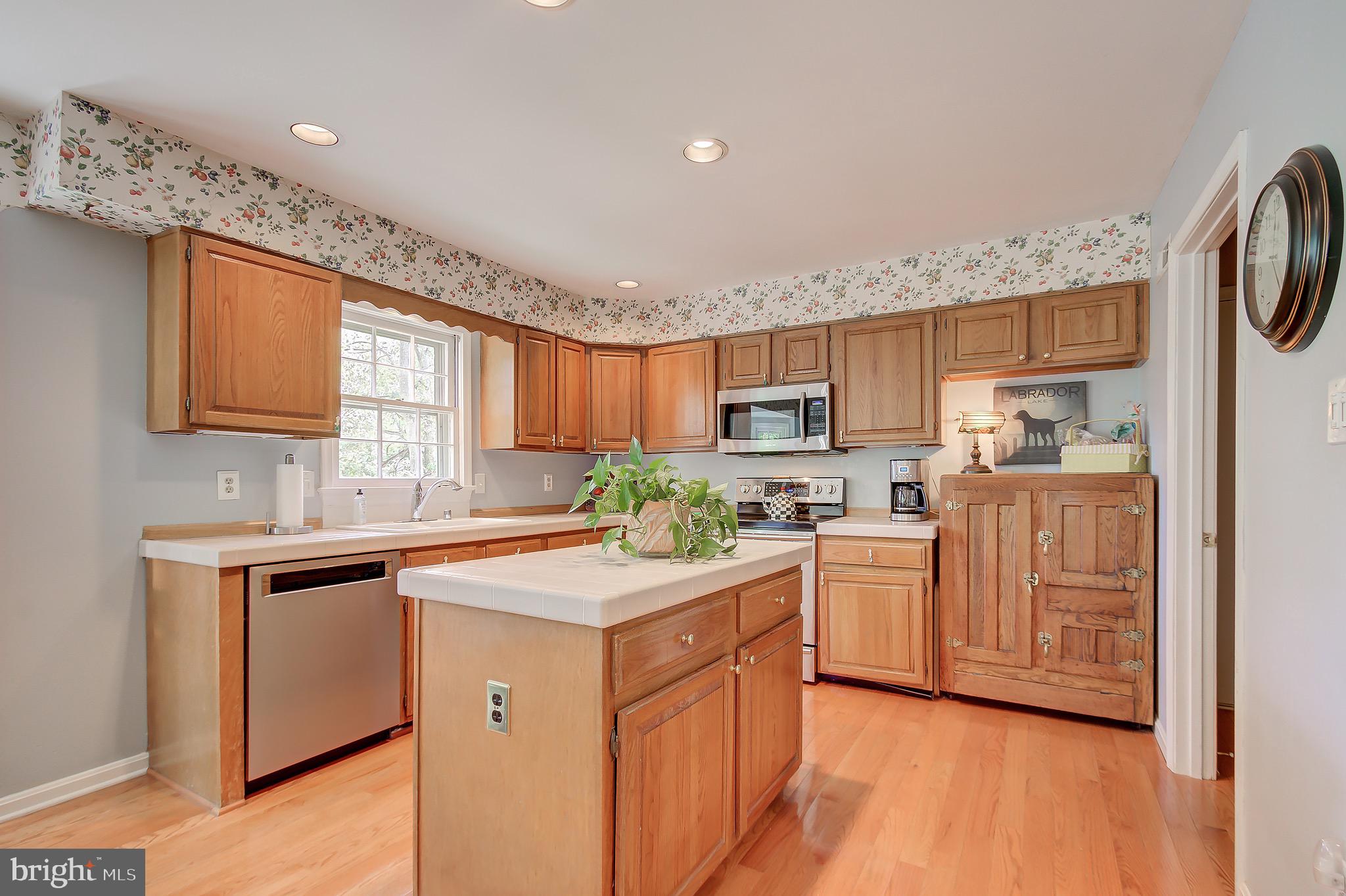 11972 Grey Squirrel Lane Reston, VA 20194 - Photo 21 of 70