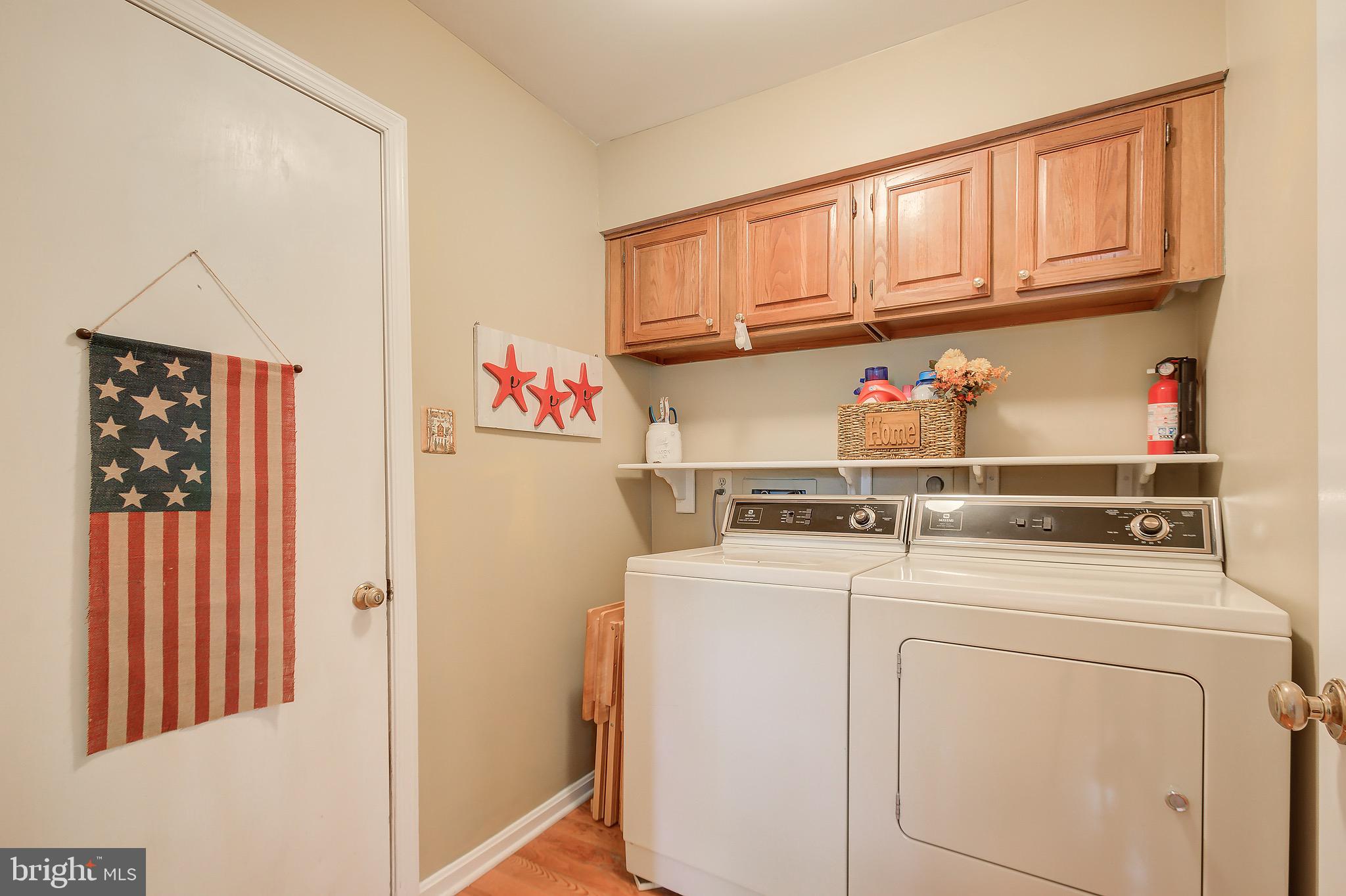 11972 Grey Squirrel Lane Reston, VA 20194 - Photo 40 of 70 Roomy Laundry Room