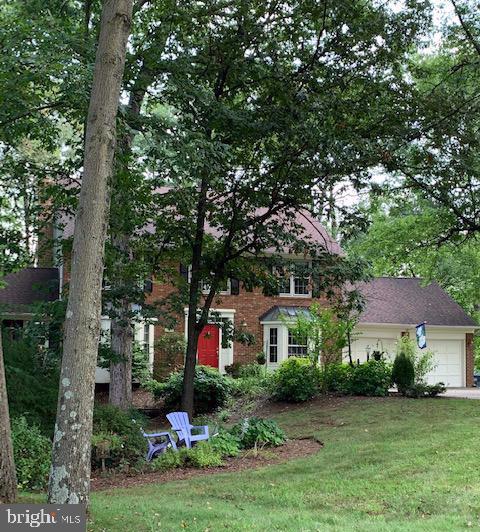 11972 Grey Squirrel Lane Reston, VA 20194 - Photo 7 of 70 Cozy Place To Sit And Chat With Neighbors