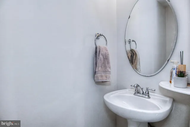 $2,950 | 10159 Elgin Way, Bristow, VA 20136