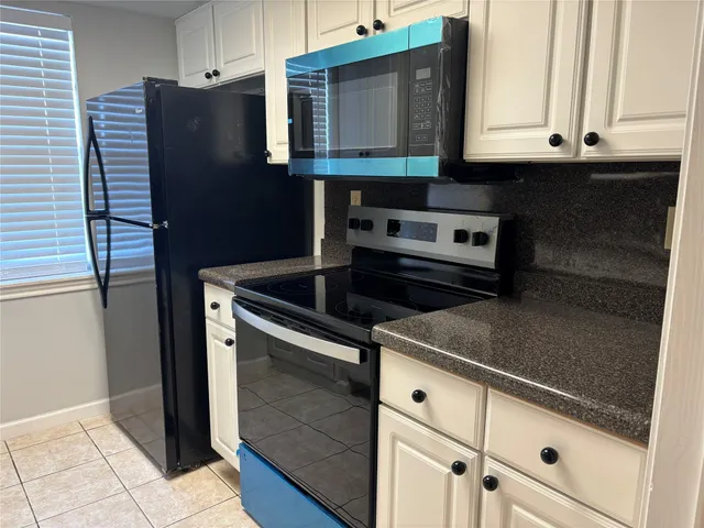 $1,549 | 14333 Memorial Drive, Unit 39, Houston, TX 77079