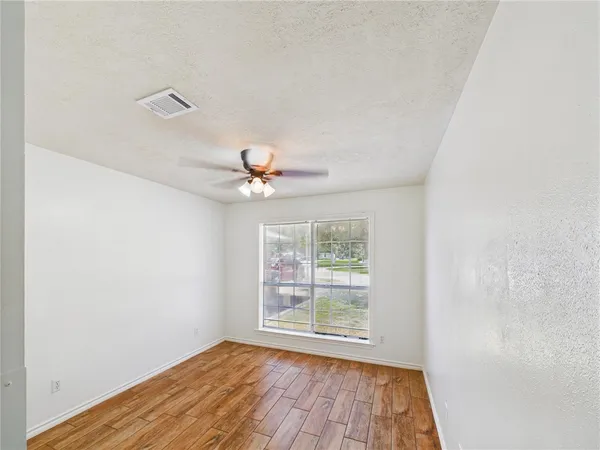 $2,200 | 301 Rosemary Lane, College Station, TX 77840
