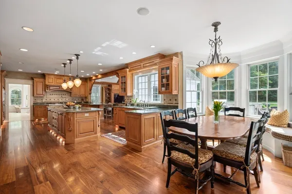 $5,995,000 | 3 Stone Bridge Lane, Milton, MA 02186