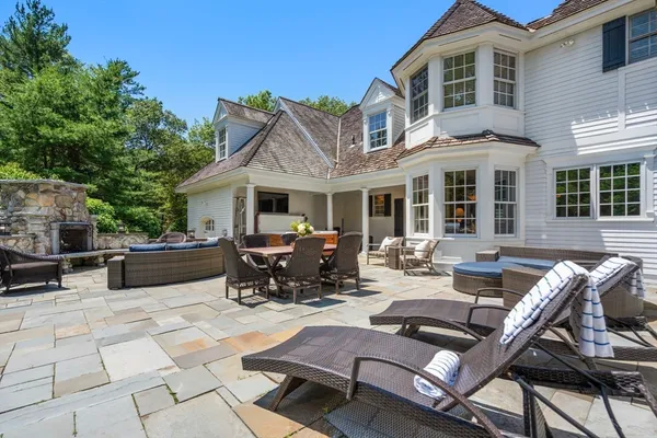 $5,995,000 | 3 Stone Bridge Lane, Milton, MA 02186