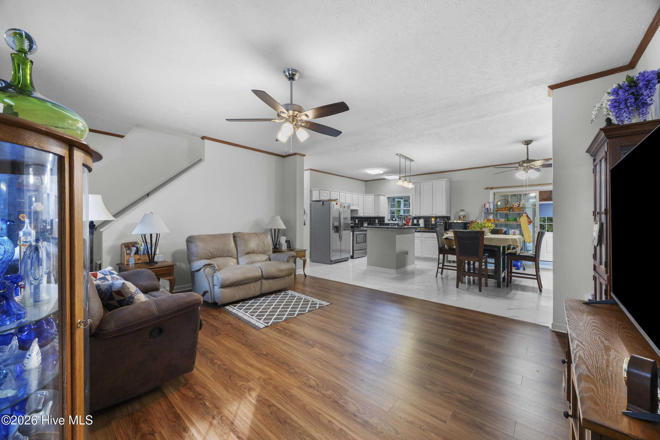 6079 Bell Williams Road Currie, NC 28435 - Photo 7 of 58 7_living room