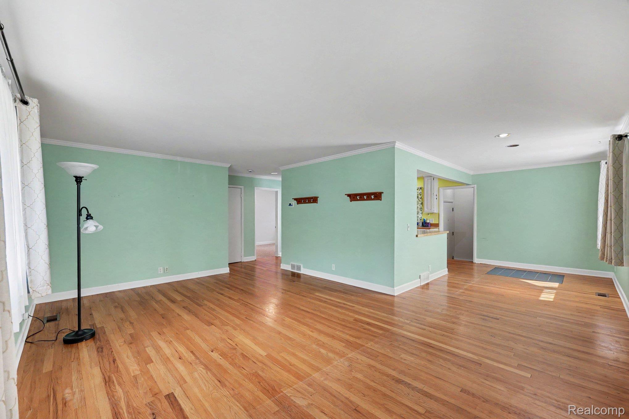10350 Davisburg Road Davisburg, MI 48350 - Photo 2 of 29 Unit A