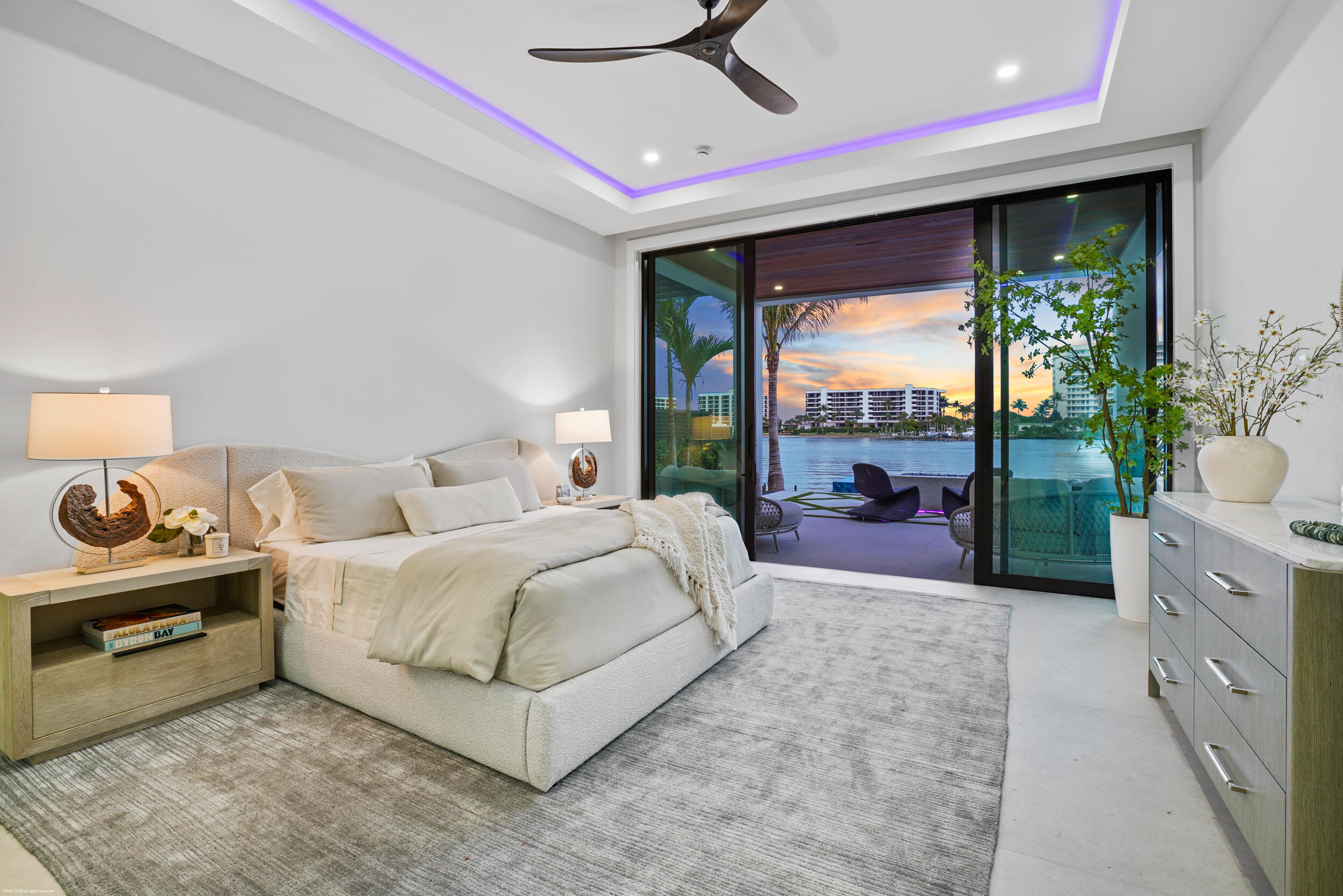 19709 Harbor Road North Jupiter, FL 33469 - Photo 46 of 61 VIP Suite