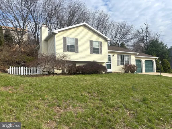 $389,900 | 6104 Locust Lane, Mechanicsburg, PA 17050
