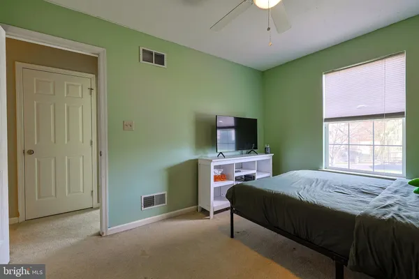 $389,900 | 6104 Locust Lane, Mechanicsburg, PA 17050