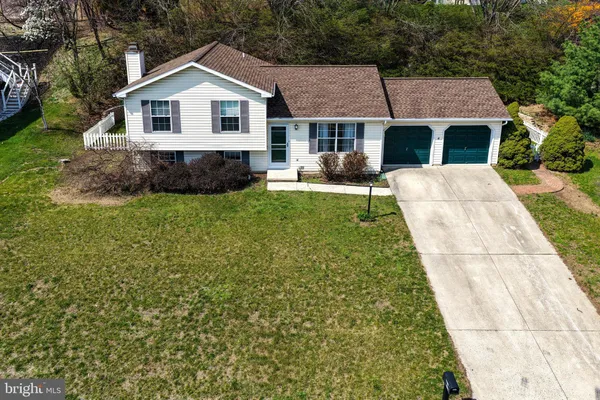 $389,900 | 6104 Locust Lane, Mechanicsburg, PA 17050