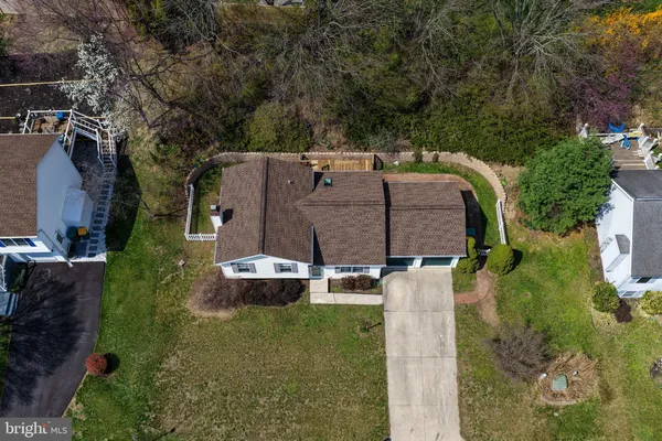 $389,900 | 6104 Locust Lane, Mechanicsburg, PA 17050