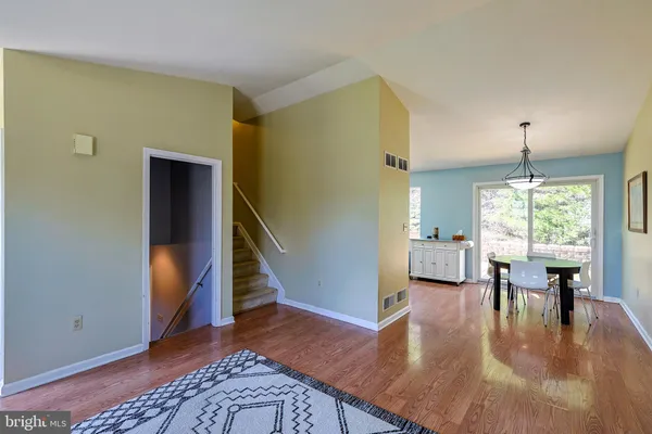 $389,900 | 6104 Locust Lane, Mechanicsburg, PA 17050