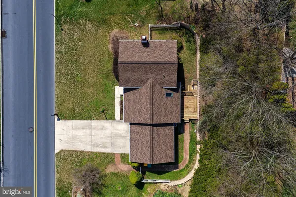 $389,900 | 6104 Locust Lane, Mechanicsburg, PA 17050