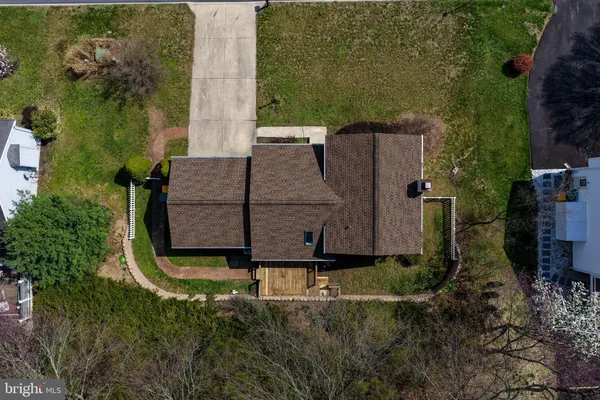 $389,900 | 6104 Locust Lane, Mechanicsburg, PA 17050