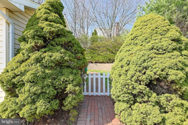 $389,900 | 6104 Locust Lane, Mechanicsburg, PA 17050