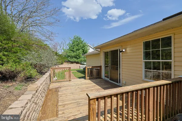 $389,900 | 6104 Locust Lane, Mechanicsburg, PA 17050