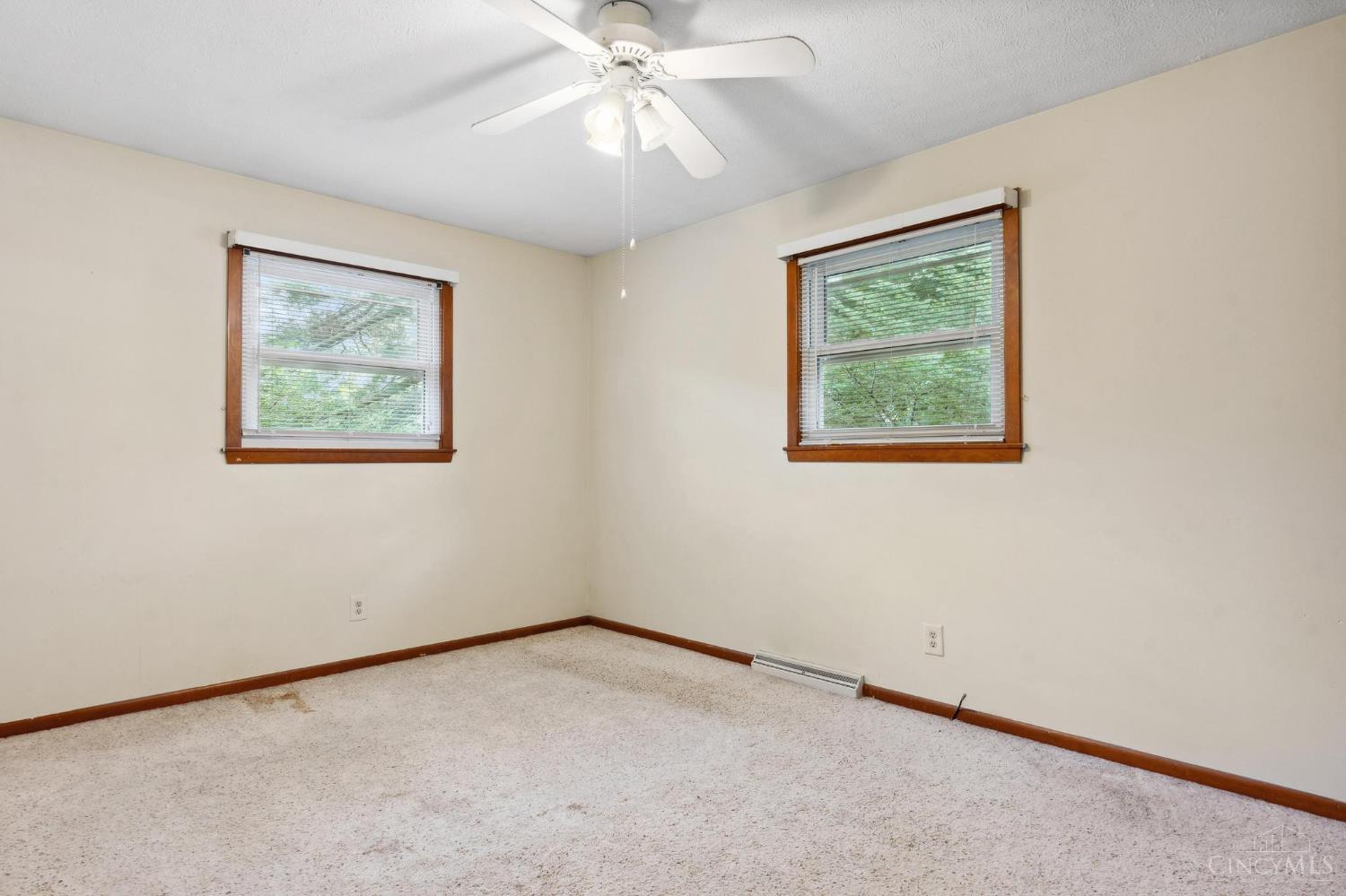 700 West Taylor School Road Hamilton, OH 45013 - Photo 5 of 32 Gallery Image 5