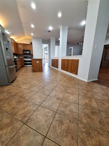 $2,450 | 13117 Fencerow Road, Fort Worth, TX 76244