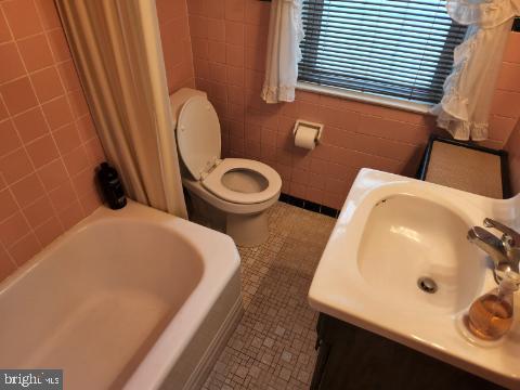 8726 Sagamore Road Philadelphia, PA 19128 - Photo 15 of 21