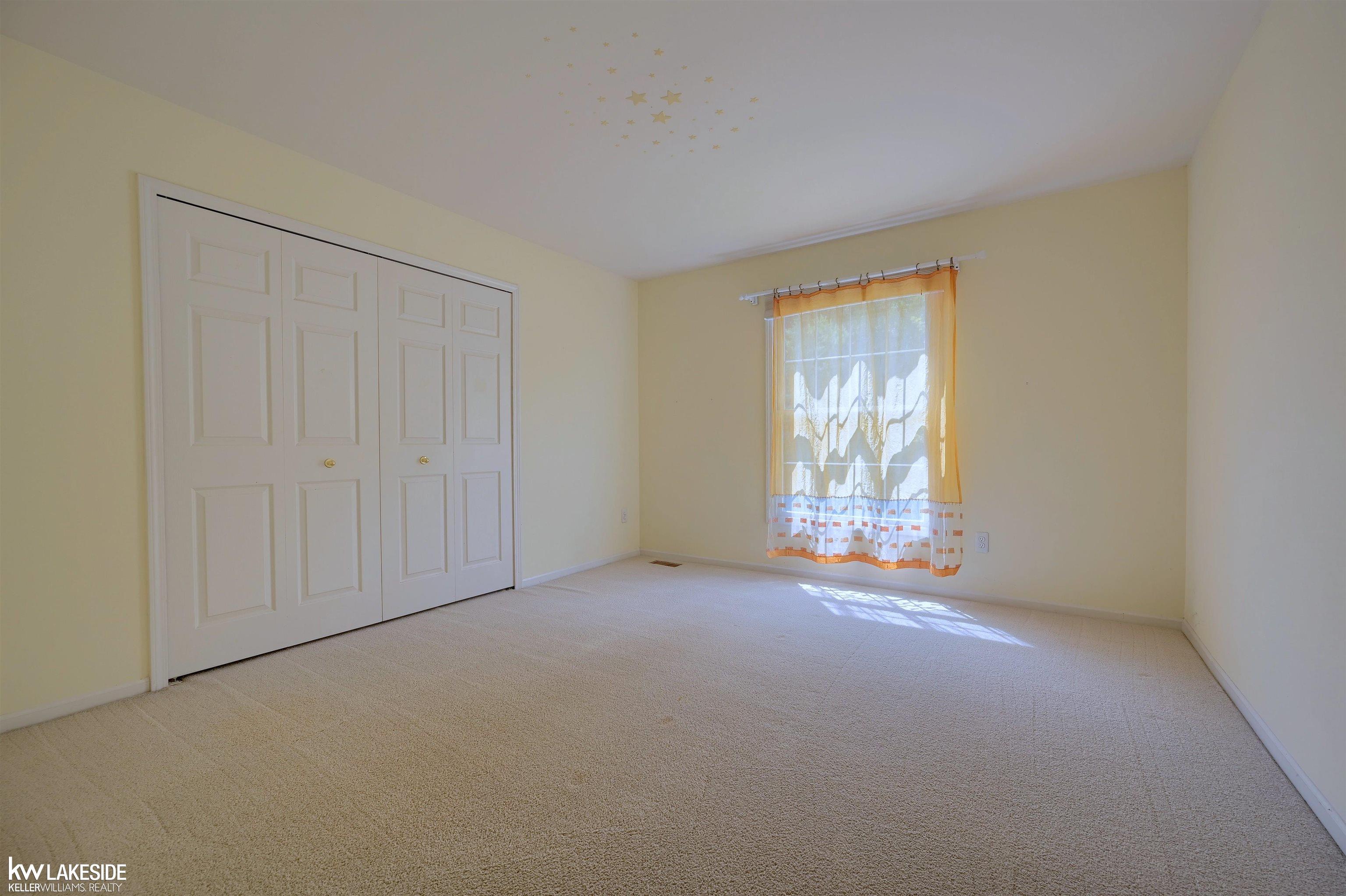 740 Lake Ridge Road Rochester Hills, MI 48307 - Photo 21 of 32