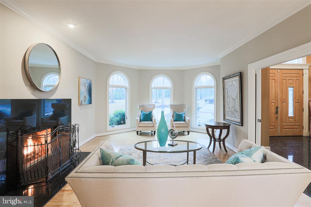 11674 Frederick Road Ellicott City, MD 21042 - Photo 17 of 45 Gallery Image 17