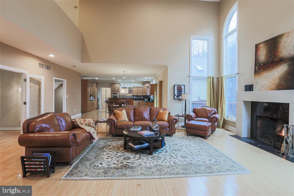 11674 Frederick Road Ellicott City, MD 21042 - Photo 22 of 45 Gallery Image 22