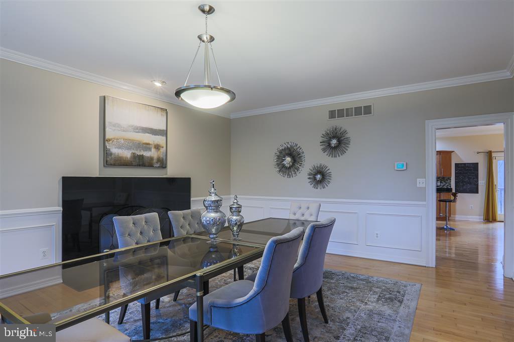 11674 Frederick Road Ellicott City, MD 21042 - Photo 24 of 45 Gallery Image 24