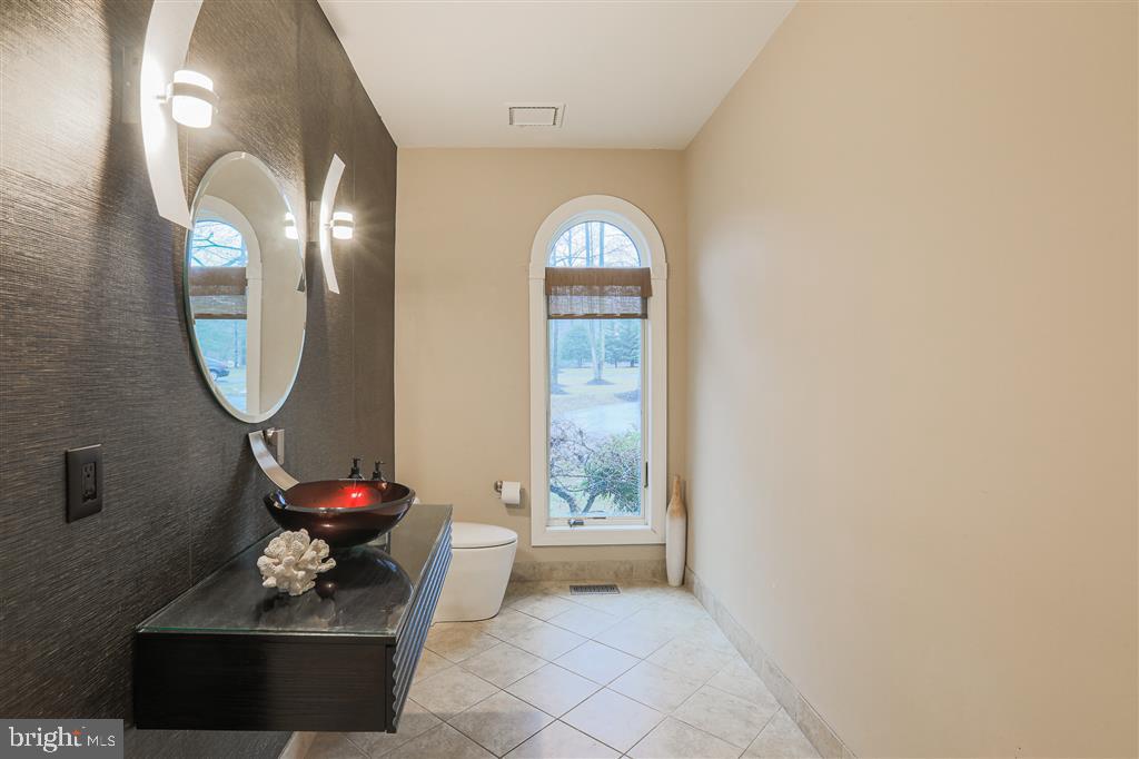 11674 Frederick Road Ellicott City, MD 21042 - Photo 30 of 45 Gallery Image 30