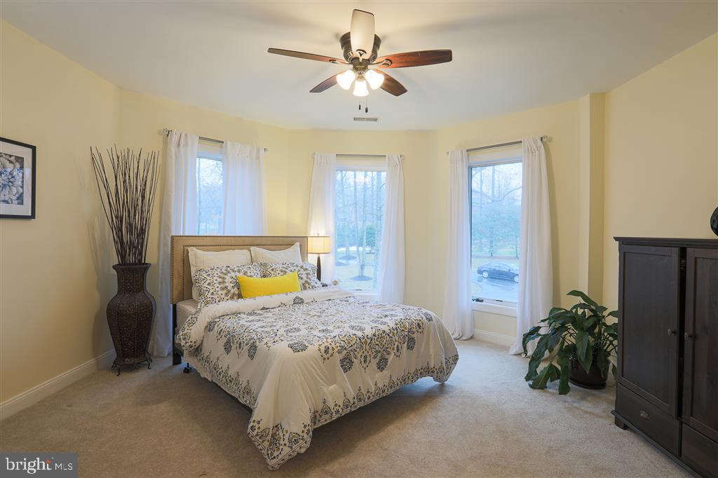 11674 Frederick Road Ellicott City, MD 21042 - Photo 5 of 45 Gallery Image 5