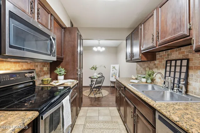 $112,000 | 200 Lodge Drive, Unit 801, Lafayette, LA 70506