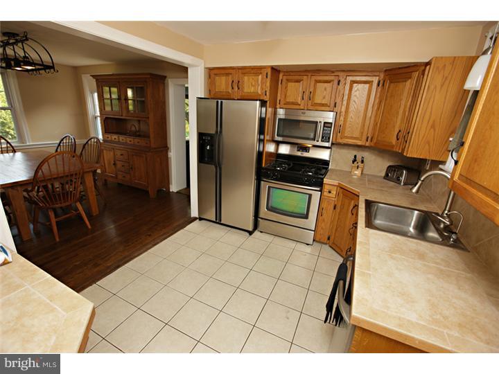11 Beekman Road Wilmington, DE 19809 - Photo 5 of 16 Kitchen