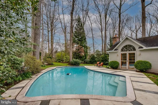 $1,300,000 | 723 Forest Park Road, Great Falls, VA 22066