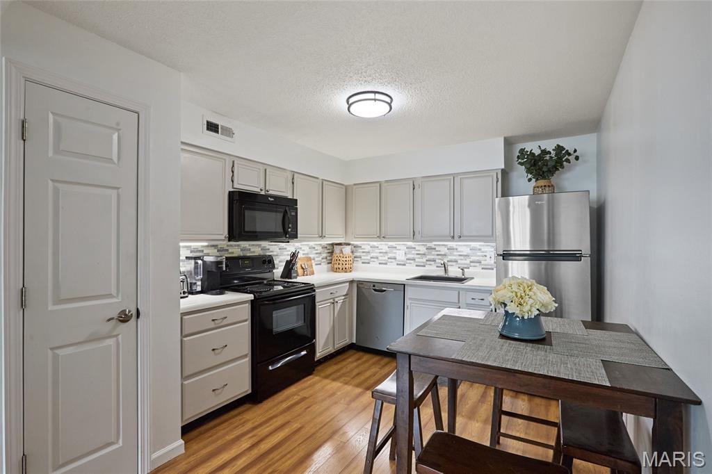 4531 Little Rock Road, Unit F St. Louis, MO 63128 - Photo 9 of 18