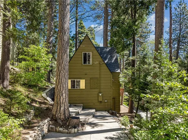 $485,000 | 404 Hillside Road, Lake Arrowhead, CA 92352