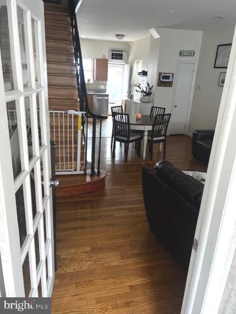 2335 South Chadwick Street Philadelphia, PA 19145 - Photo 2 of 10 Main Floor