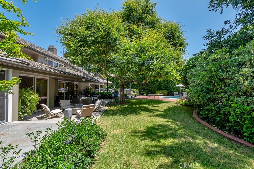 15946 Woodvale Road Encino, CA 91436 - Photo 42 of 51