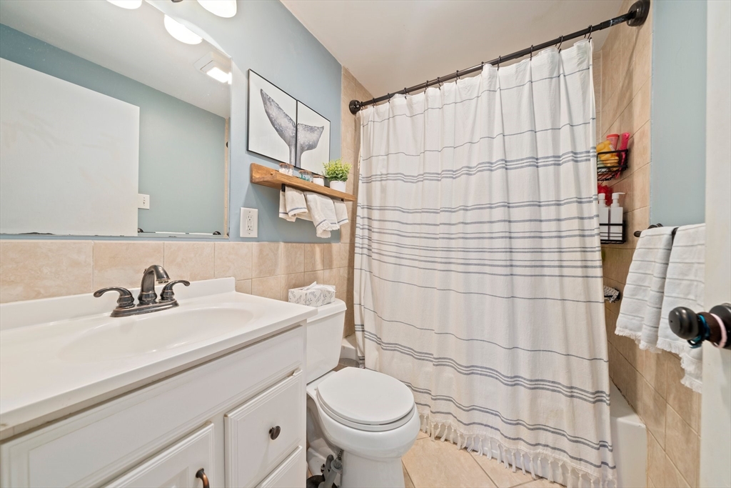 678 Plain Street, Unit 4A Marshfield, MA 02050 - Photo 15 of 23