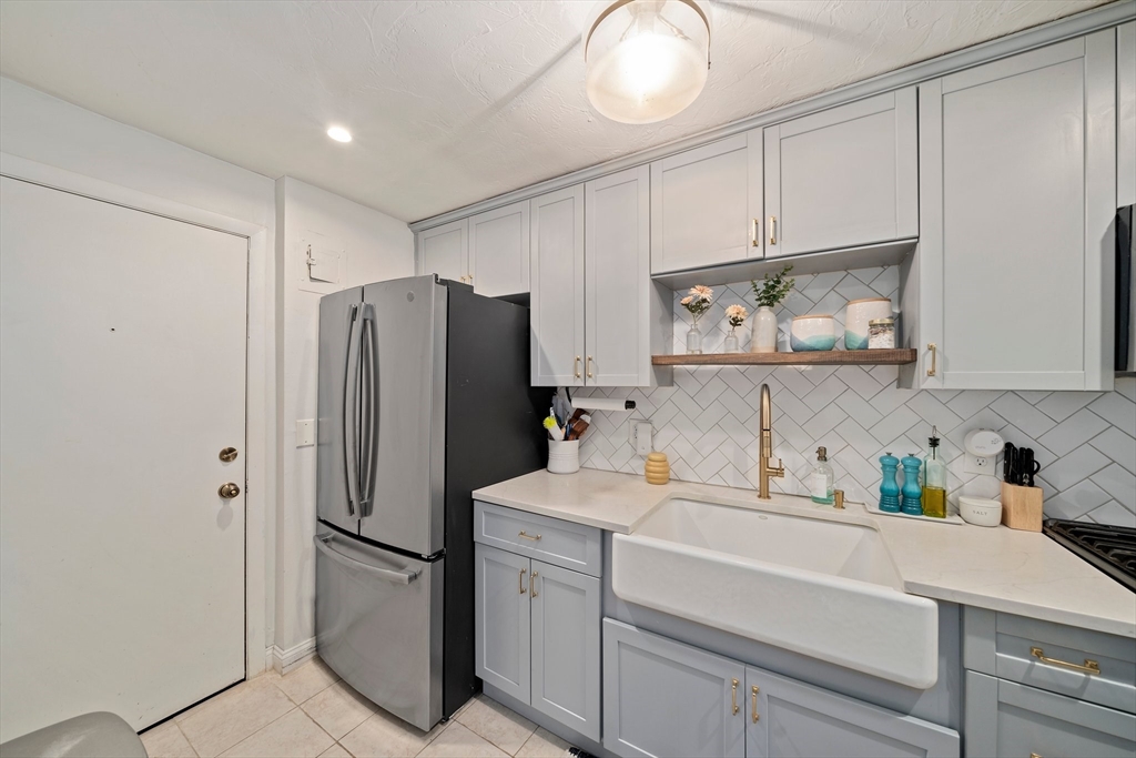 678 Plain Street, Unit 4A Marshfield, MA 02050 - Photo 9 of 23