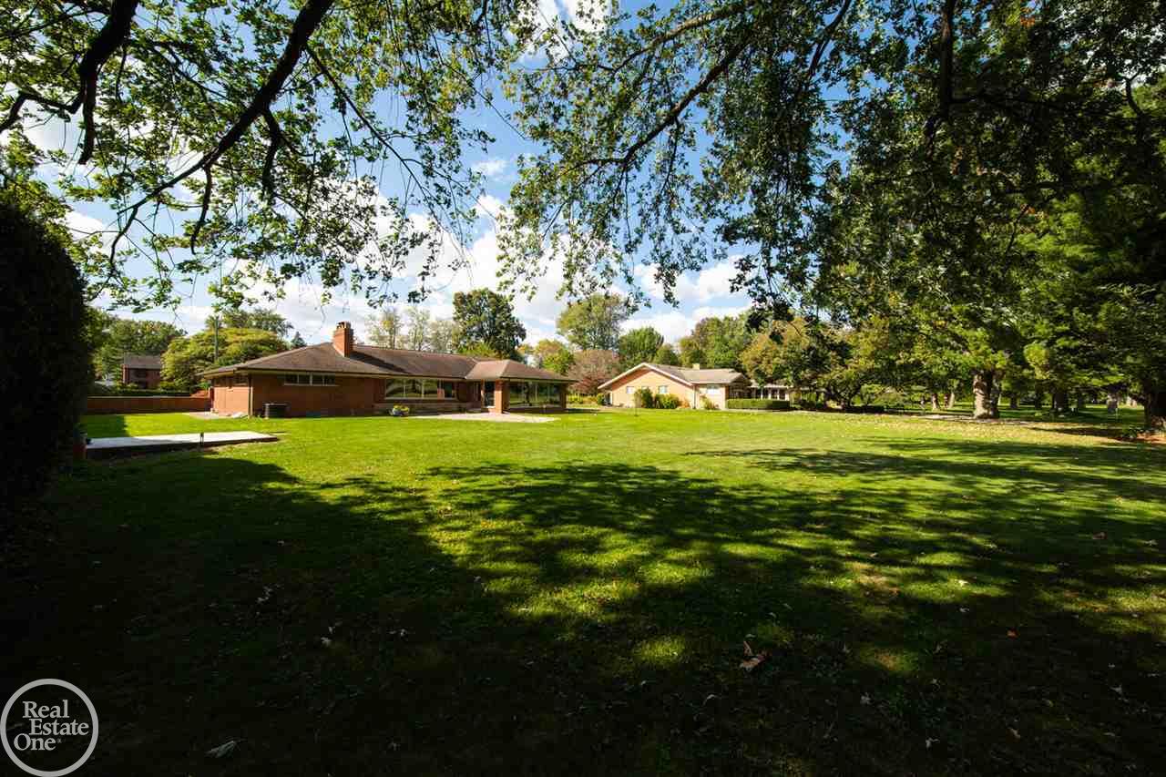 324 Moross Road Grosse Pointe Farms, MI 48236 - Photo 44 of 47