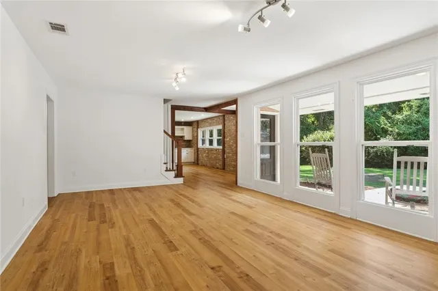 $380,000 | 304 West 6th Avenue, Covington, LA 70433