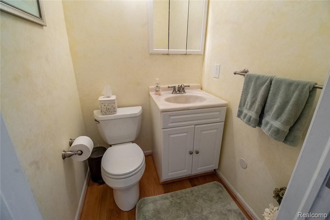 594 Whitney Drive Rochester, MI 48307 - Photo 20 of 27 DSC08443-HDR.jpg