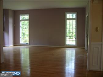26 Ridings Way Chadds Ford, PA 19317 - Photo 5 of 10 Living Room