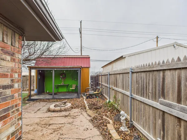 $280,000 | 1611 North Zimmers Street, Pampa, TX 79065