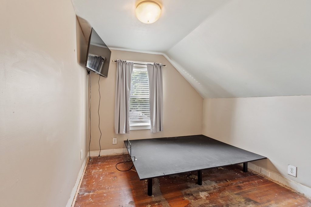 53 Corbett Street Lowell, MA 01852 - Photo 24 of 33