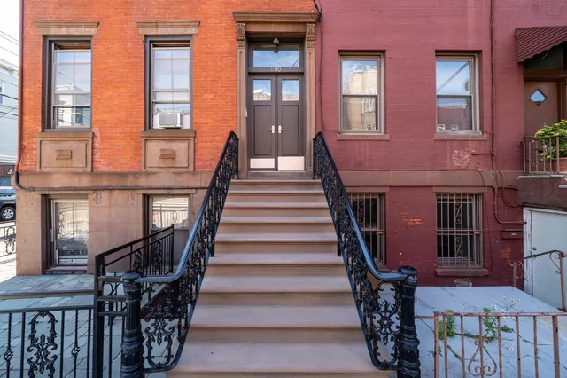 $2,400,000 | 800 Bloomfield Street, Hoboken, NJ 07030