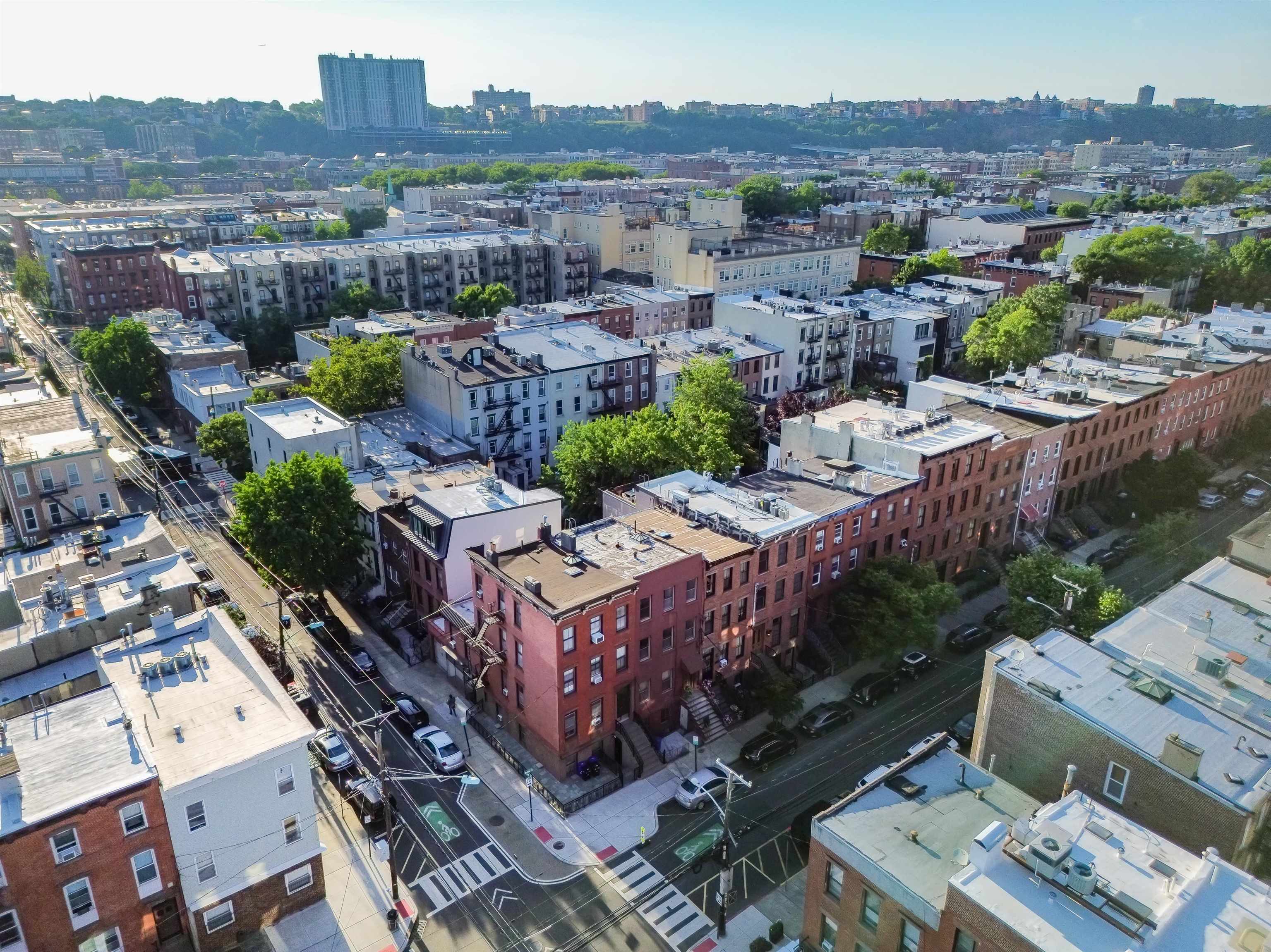 800 Bloomfield Street Hoboken, NJ 07030 - Photo 27 of 38 an aerial view of multiple house with yard