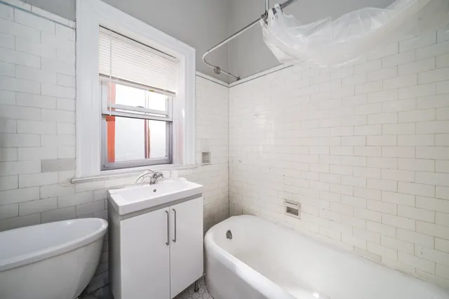 $2,400,000 | 800 Bloomfield Street, Hoboken, NJ 07030