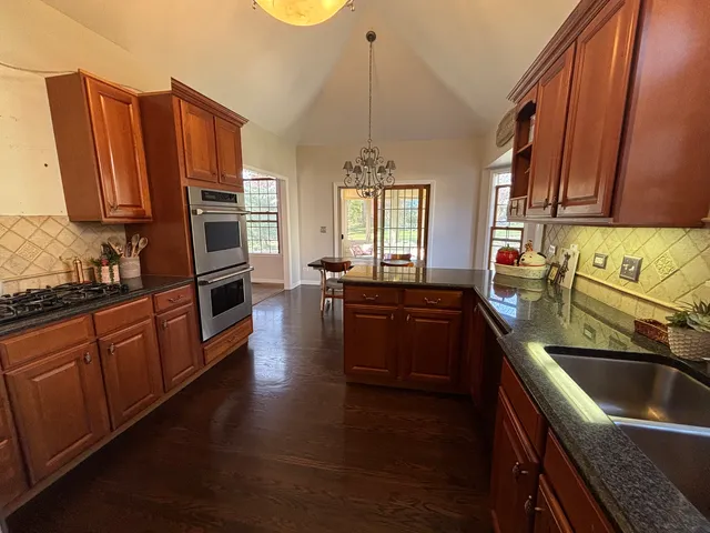 $550,000 | 3401 Thunderbird Lane, Crystal Lake, IL 60012