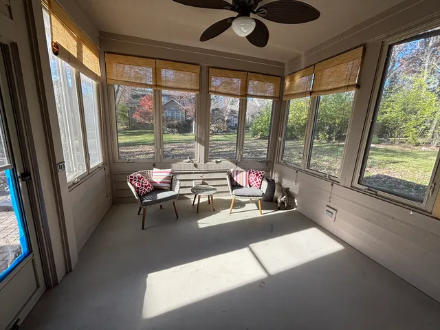 $550,000 | 3401 Thunderbird Lane, Crystal Lake, IL 60012